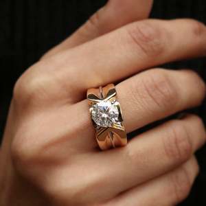 แหวนเพชรเม็ดเดี่ยวสำหรับผู้ชายขนาด7มม. สำหรับผู้ชายแหวนทอง14K สำหรับเขาดีไซน์โดดเด่น - Product Image 1