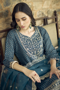 Conjunto de Kurta y Pantalón de Muselina con Estampado Étnico, Suave y Cómodo, para Mujer, Uso Diario, Disponible en Grandes Cantidades - Product Image 2