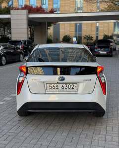 รถยนต์โตโยต้า พรีอุส ไฮบริด ปี 2019 สภาพดีเยี่ยม - Product Image 2