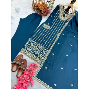 Ensemble haut et bas fantaisie pour femmes avec dupatta brodé - Product Image 1