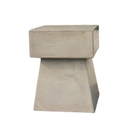 Tabouret d'extérieur carré en béton durable et moderne, résistant aux intempéries, pour salon et jardin - Vente en gros