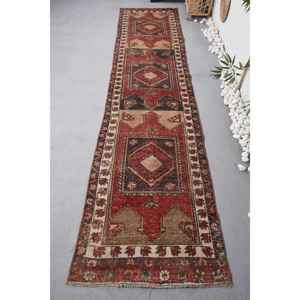 Alfombra de lana Vintage de 2,7x11,6 pies en rojo y marrón Diseño de retazos de área grande para entrada Pasillo o dormitorio Respaldo de látex - Product Image 1