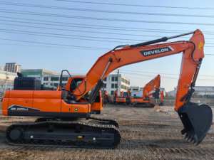 เครื่องขุดดินขนาดเล็กแบบใช้แล้วเครื่องจักรดั้งเดิมในจีน - Product Image 3