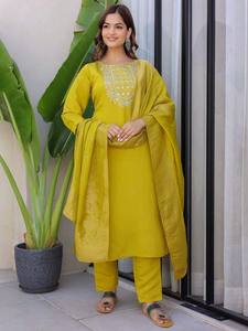 Kurta De Seda Pura Regular Bordado Floral Amarillo Con Pantalón Con Dupatta - Product Image 6