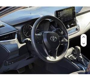 Toyota Corolla L FWD Turbo R21 d'occasion 2022 avec faible kilométrage, toit ouvrant panoramique et sièges en cuir, prêt pour l'expédition - Product Image 3