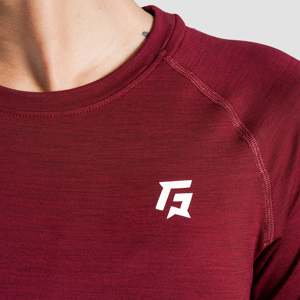 เสื้อผ้ารัดรูปถักนิตติ้งสีแดงเลือดหมู Ultra Fit - Product Image 5