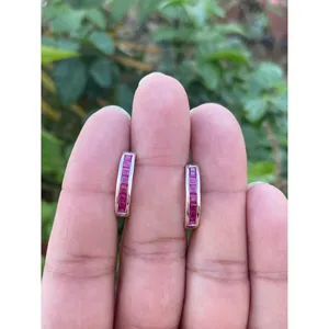 Pendientes de Aro Religiosos de Plata 925 con Rubí Natural - Bañados en Rodio, Modernos, en Oro Rosa de 14K o Oro de 18K - Product Image 2