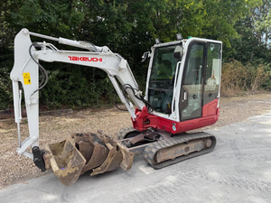 Superbe mini-excavatrice sur chenilles Takeuchi TB2150R, pompe hydraulique, moment de charge élevé, fonctionnement silencieux, cabine, moteur, système de pré-nettoyage 4 - Product Image 6