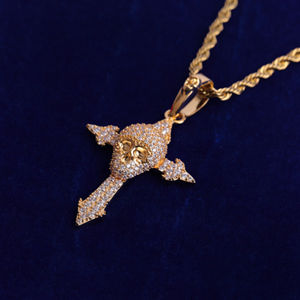 Colgante en forma de cruz para joyería de moda para hombres, joyería de moda de Plata de Ley 925, diamantes Moissanite VVS - Product Image 2