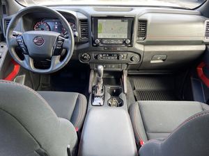 Nissan Frontier PRO-4X 2024, Cabina Doble, 4x4, Caja de Cambios Automática, Título Limpio, Sin Accidentes, con Bajo Kilometraje - Product Image 5