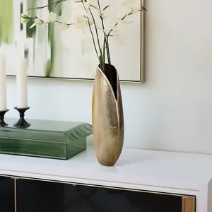 Vase de table en fer artisanal de luxe, design côtier, résistant à la chaleur, avec poignées, pour arrangements floraux et cadeaux de mariage - Product Image 3