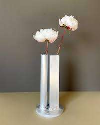 Vase à fleurs unique de style moderne Décoration de la maison de luxe en métal de qualité supérieure pour les mariages pour les exportateurs - Product Image 2