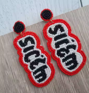 Boucles d'oreilles pendantes brodées de qualité supérieure taille personnalisée pour les filles vêtements de fête pour femmes disponibles prix de gros par glowin fashion - Product Image 2