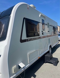 Caravana, Autocaravana, RV para Viajes, Aventuras al Aire Libre y Expediciones de Campamento. - Product Image 1