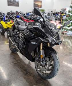 Disponible dès maintenant : Nouvelles motos sportives de tourisme GSX-S1000GT 2024 – En stock - Product Image 6