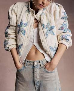 Chaqueta Acolchada para Mujer de Manga Larga, Nueva Llegada de Fábrica, Chaqueta Acolchada Personalizada al por Mayor - Product Image 3