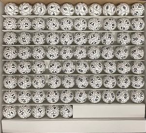 Producto superior Juegos de bolas de bingo de 1 a 75 colores Decoraciones de bolas de bingo tradicionales para equipos de bingo - Product Image 5