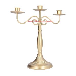 Bougeoir moderne en fer argenté Candélabre en métal de haute qualité pour la maison Hôtel Décoration de Noël Bougeoir Prix le plus bas - Product Image 4