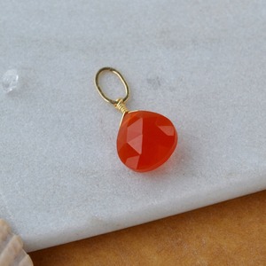 Pendentif en pierre précieuse facettée en forme de larme de cornaline, pierre naturelle rouge orangée, plaqué argent, bijou artisanal - Product Image 6