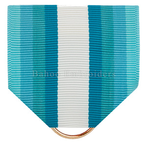 Cortinas de cinta de Servicio de Desarrollo de Liderazgo para adultos - Product Image 1