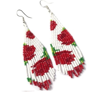 Boucles d'oreilles brodées de fête de Noël fabriquées à la main par le meilleur design Accessoire à la mode personnalisable - Product Image 1
