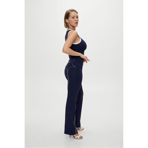 T-shirt à manches courtes pour femmes avec une coupe confortable, chemisier léger d'été pour tenues décontractées, t-shirt en coton pour tous les jours - Product Image 3