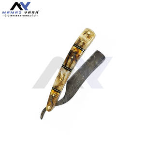 Navaja de Afeitar de Acero de Damasco Hecha a Mano con Mango de Cuerno de Carnero Genuino, Herramienta Tradicional de Afeitado en Húmedo para Barberos - Product Image 2