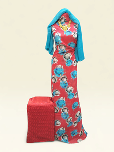 Conjunto de Vestido Swiss Dirac con Estampado Floral Negro, Morado y Gris, con Chal Negro y Garbasaar Gris Bordado - Product Image 5