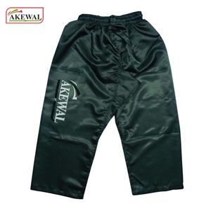 Pantalones de Kick Boxing para Artes Marciales hechos de poliéster 100% con las mejores puntadas de acabado profesionales de alta calidad - Product Image 2