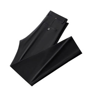 กางเกงรัดรูปแบบยับของผู้ชายผ้าฝ้ายสีกากี100% ผลิตจากเวียดนาม - Product Image 1