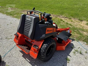 Mejor proveedor 2025: Cortacésped comercial Kawasaki EFI Bad Boy Revolt X 61 de 38.5HP con plataforma para operador y giro cero, modelo Bad Boy X54 en venta - Product Image 5