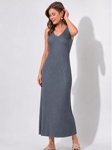 Robe élégante en tricot à col en V pour femmes, sans manches, respirante, tricot côtelé, robe de haute qualité, services OEM personnalisables - Product Image 1