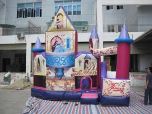 Castillo inflable 4 en 1 para saltos y toboganes infantiles - Product Image 2