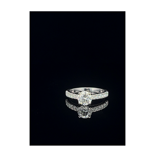Bague en or 10KT pour fiançailles avec 1.00tcw Lab Grown Diamond EVVS2 Prix d'usine direct Fournisseur indien - Product Image 1