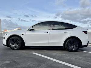 เทสลา โมเดล วาย จูนิเปอร์ อาร์ดับเบิลยูดี ปี 2025 มือสอง - Product Image 6