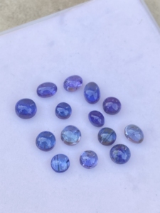 Amazing Natural Bio Color Tanzanite Mix Lot Cabochons Stones With Good Color Lustre Natural Zoisite Loose Gemstone 20.55 Carat - Product Image 2