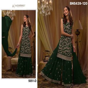 ชุดสلوارอินเดียแบบดั้งเดิมผ้าจอร์เจตต์ปักลายประดับด้วยเลื่อม หิน และกระจก ซื้อออนไลน์ - Product Image 5