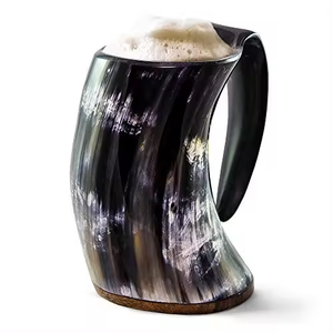 Taza de cuerno natural vikingo con bolsa de cuero, Asa de cuerno para sostener cuerno caliente y natural, normalmente procedente de animales de búfalo de ganado. - Product Image 1