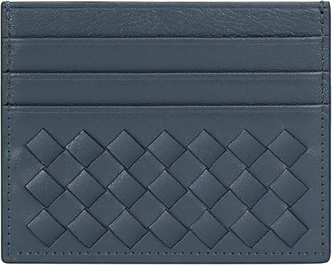 สีเทาเข้ม