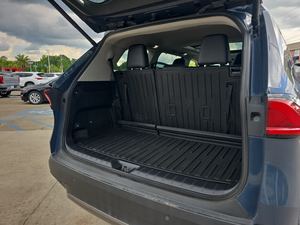 Nouveau Grand Highlander Hybride Limited AWD 2024, transmission intégrale, SUV hybride 2.5L I4 - Product Image 3