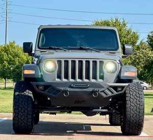 Jeep Wrangler Unlimited d'occasion propre, année 2020 - Product Image 2