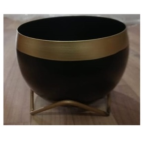 Jardinière dorée pour les fonctions, célébrations, jardinière décorative, pot de fleurs moderne, design en métal, article à utiliser - Product Image 3