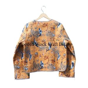 Veste d'hiver écologique en coton patchwork faite à la main pour femmes, style indien Kantha, florale, réversible, respirante et confortable - Product Image 6