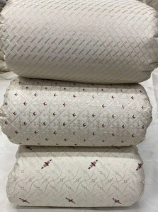 Tissu satiné dobby de qualité supérieure avec une texture douce et luxueuse pour les saris de créateurs, les vêtements de mariée, les mariages - Product Image 5