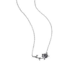 Collar Jeulia con Hojas de Corazón y Rama de Rosa para Fiesta - Product Image 2