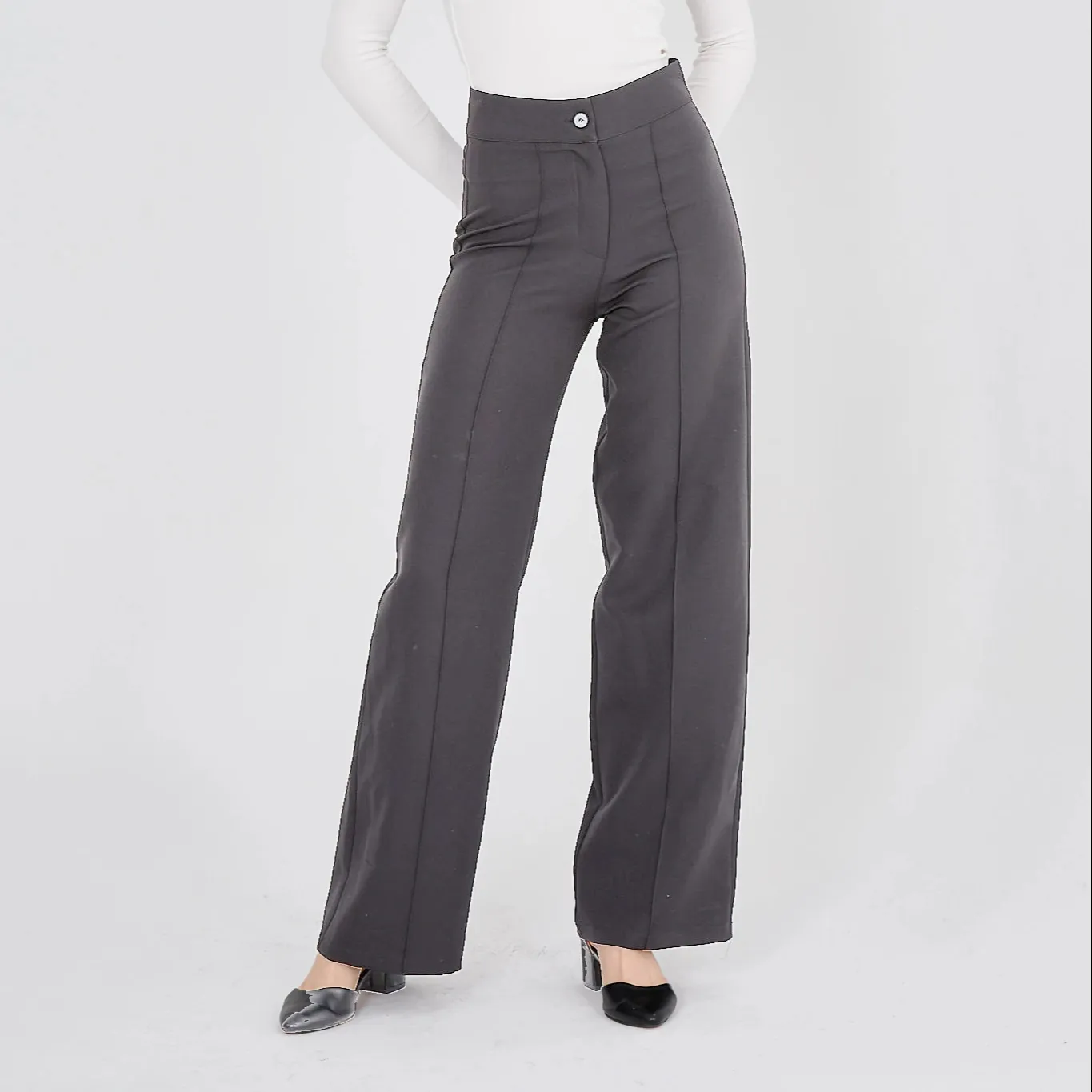 Pantaloni in tessuto con manubrio da donna con bottoni pantaloni grigi palazzo