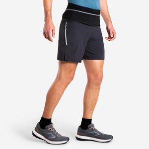 Short d'entraînement en polyester pour hommes, taille moyenne, short de sport de fitness et de course à pied avec logo avant, motif tissé tissé, vente en gros - Product Image 1