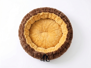 Amistar WalnutGold Classic Round <b>Cat</b> Bed XL – Eco Faux Fur, All Seasons, Durable & Washable, 102cm - Product Image 2
