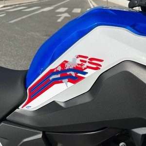 Kit di 3 Adesivi su Misura per Protezioni Serbatoio Moto BMW F750 GS 2021-2023 - Product Image 3