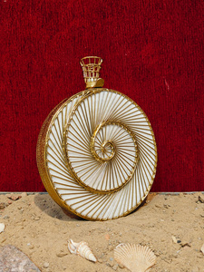 Handcrafted Round Gold Metal Spiral <b>Clutch</b> with Mother of Pearl Sheet Inlay Luxury Wirework Evening Party <b>Bag</b> for women - Product Image 2